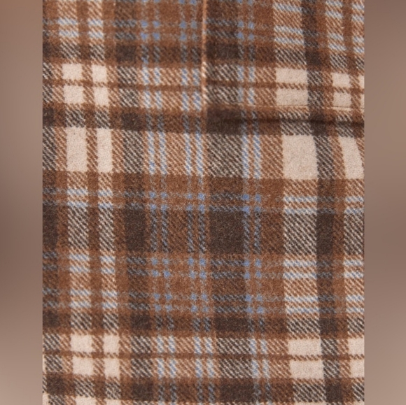 Looking for this reformation skirt, size 0 - Picture 2 of 5